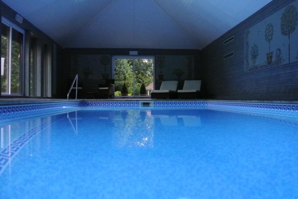 Frith Farm House Cottages Newnham  Quarto foto