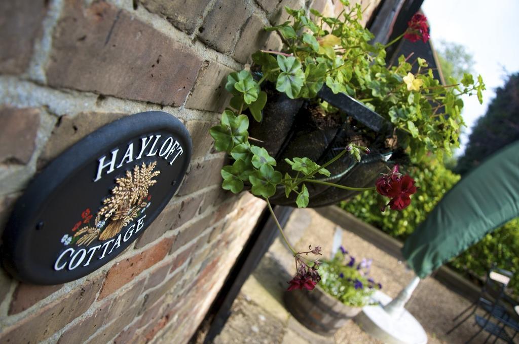 Frith Farm House Cottages Newnham  Quarto foto